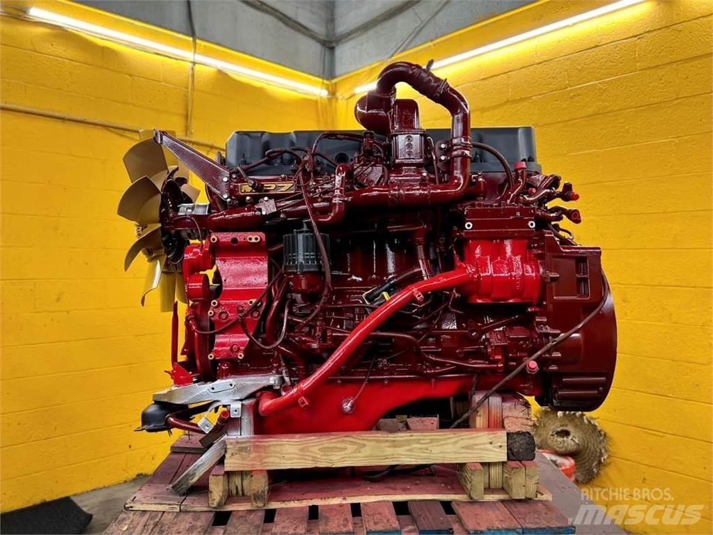 Mack MP7 Silniki