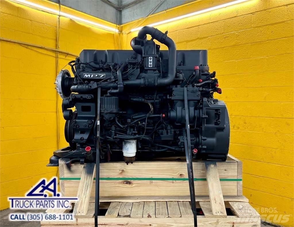 Mack MP7 Silniki