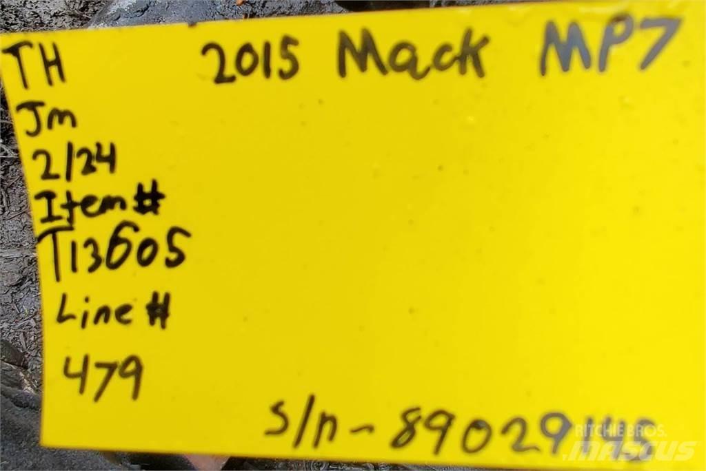 Mack MP7 Silniki