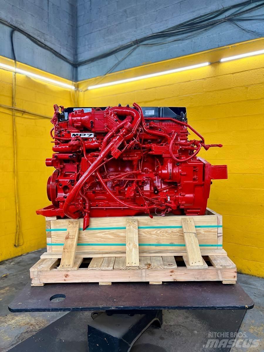 Mack MP7 Silniki