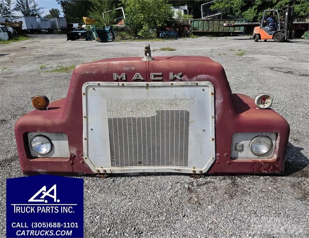 Mack Other Transport - Inne