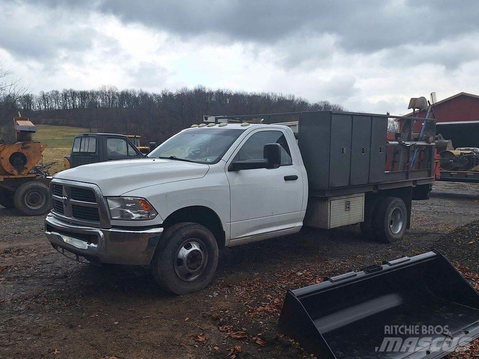 RAM 3500 Pick-upy / Pojazdy z otwieranymi burtami