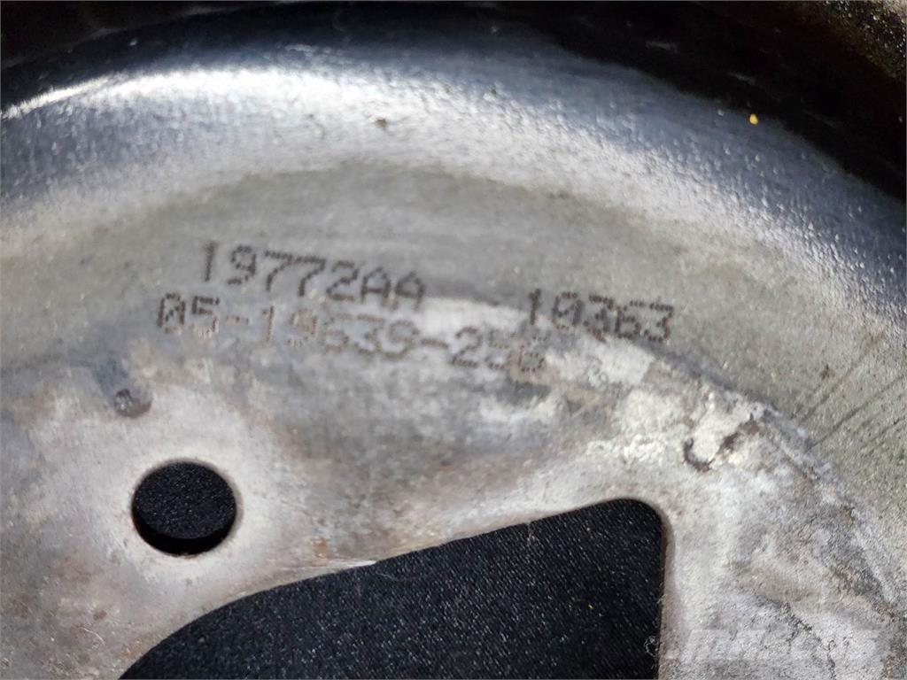  Unmarked Transport - Inne