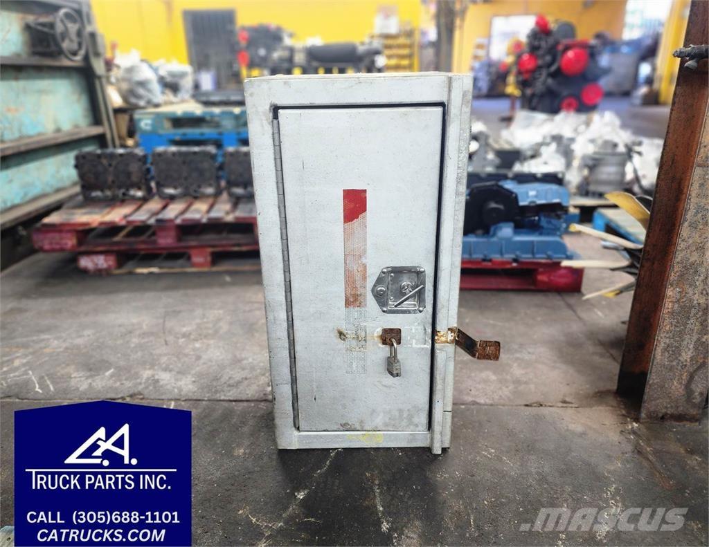  Unmarked Transport - Inne