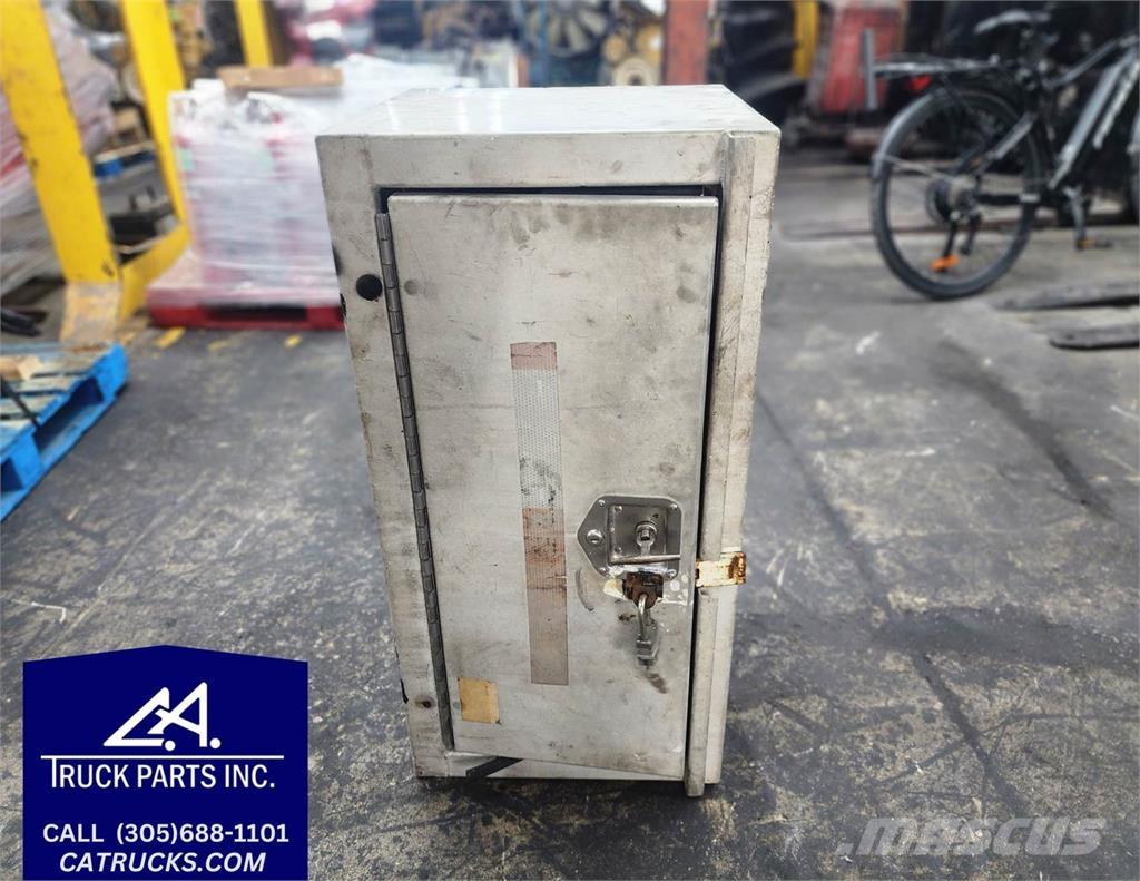  Unmarked Transport - Inne