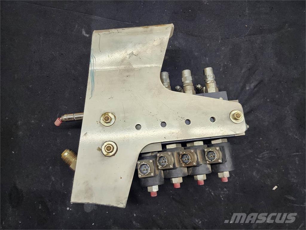  Unmarked Transport - Inne