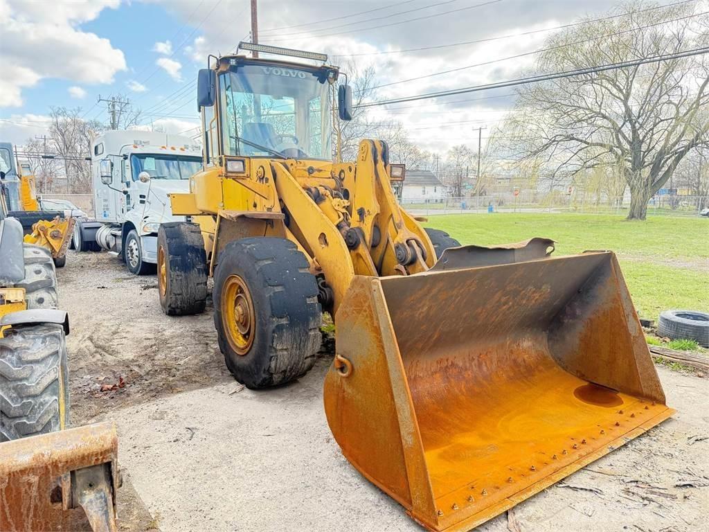 Volvo L90D Ładowarki kołowe