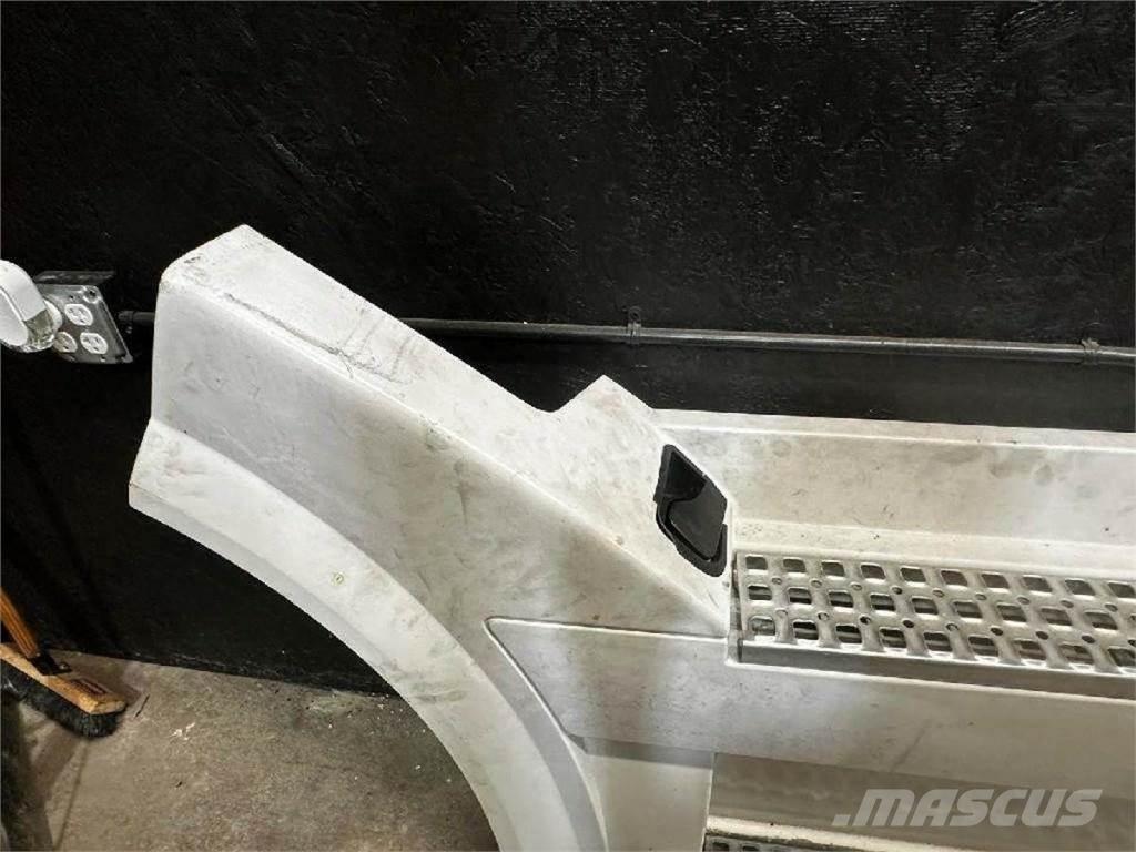 Volvo VNL Maszyny budowlane - Inne