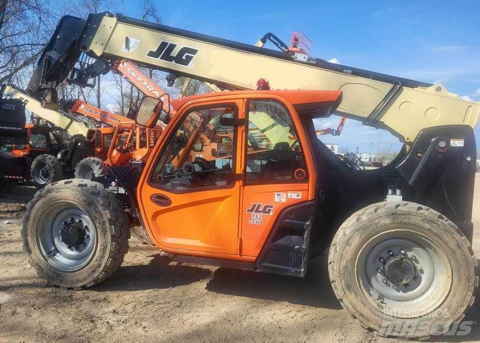 JLG 742 Ładowarki teleskopowe
