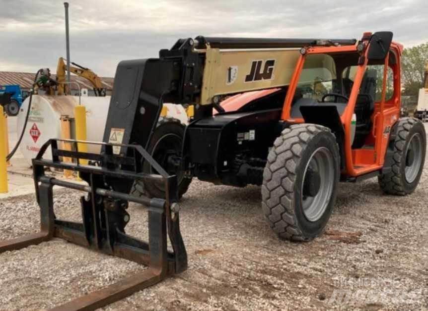 JLG 943 Ładowarki teleskopowe