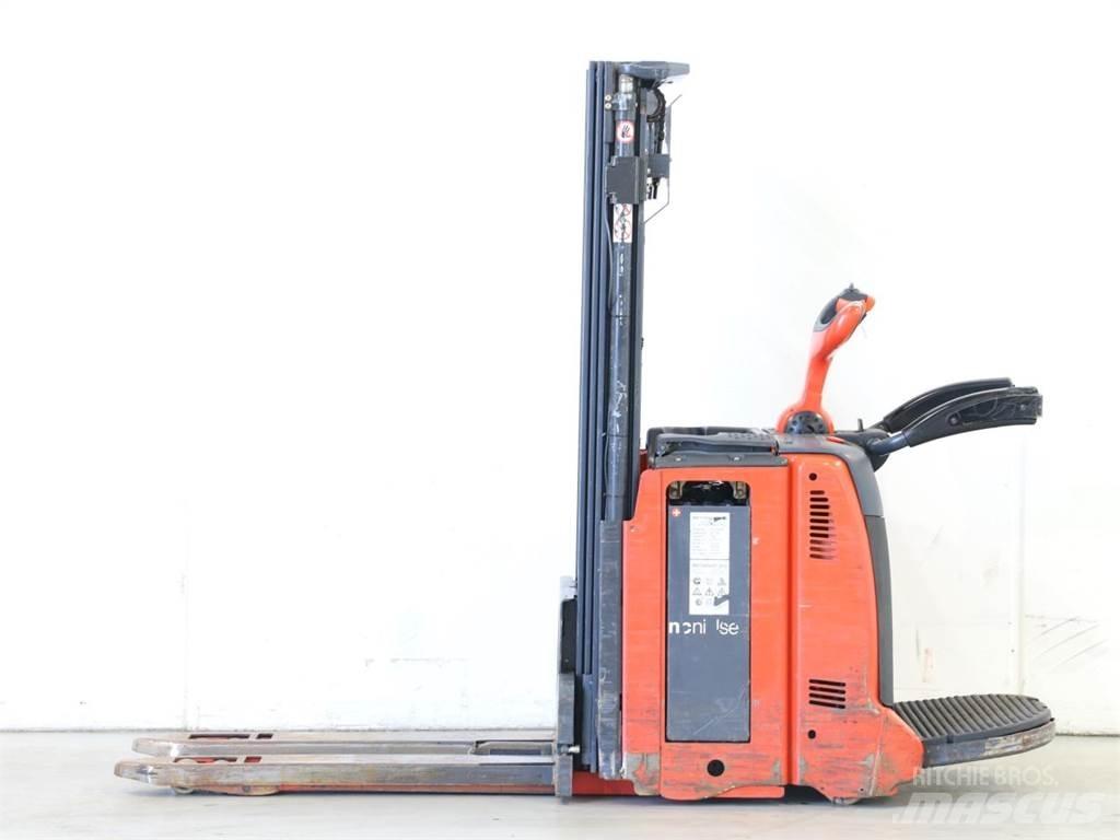 Linde D12AP/133 Wózki widłowe unoszące z dyszlem