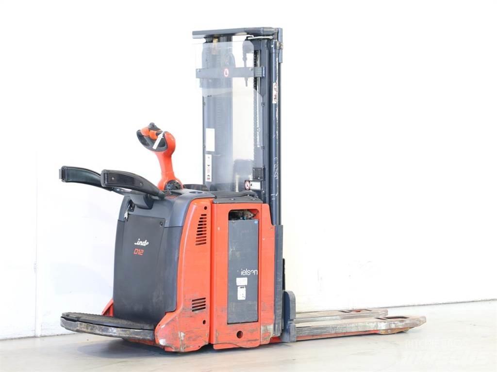 Linde D12AP/133 Wózki widłowe unoszące z dyszlem