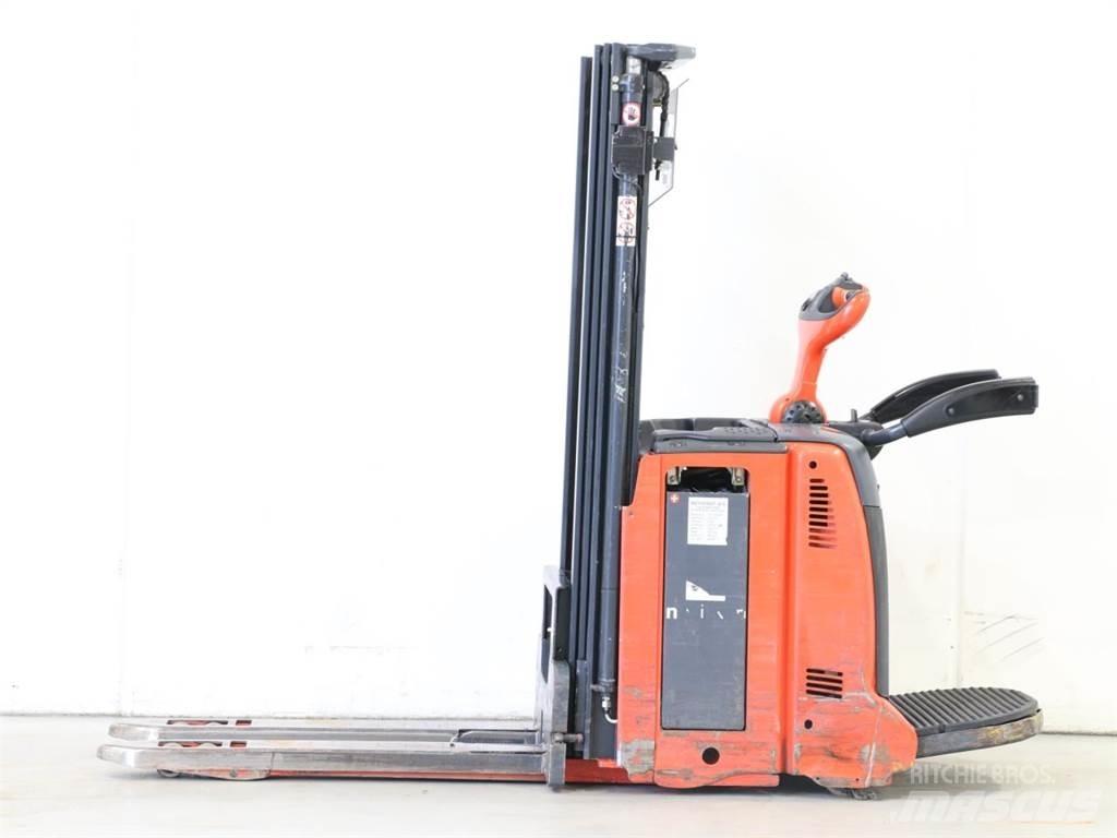 Linde D12AP/133 Wózki widłowe unoszące z dyszlem