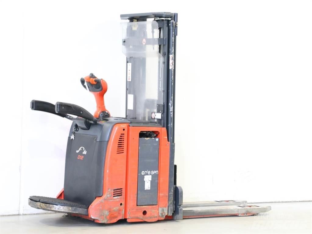 Linde D12AP/133 Wózki widłowe unoszące z dyszlem