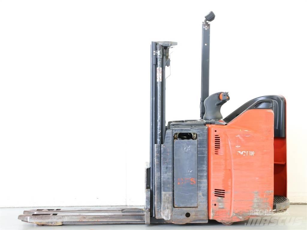 Linde D12SP/133 Wózki widłowe unoszące z dyszlem