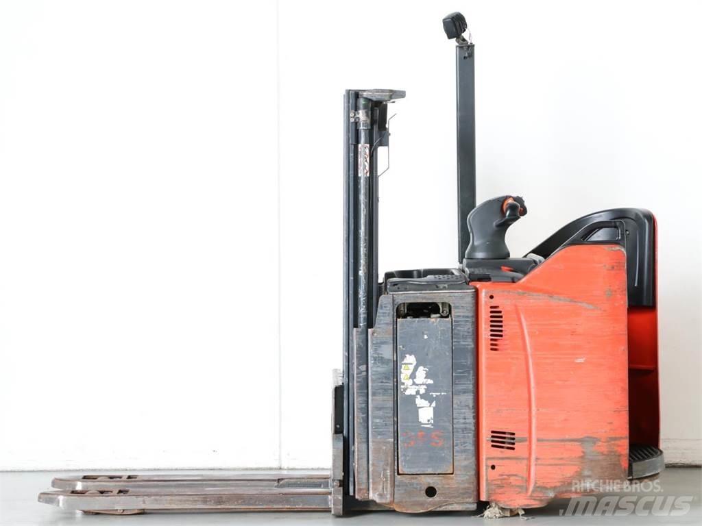 Linde D12SP/133-00 Wózki widłowe unoszące z dyszlem