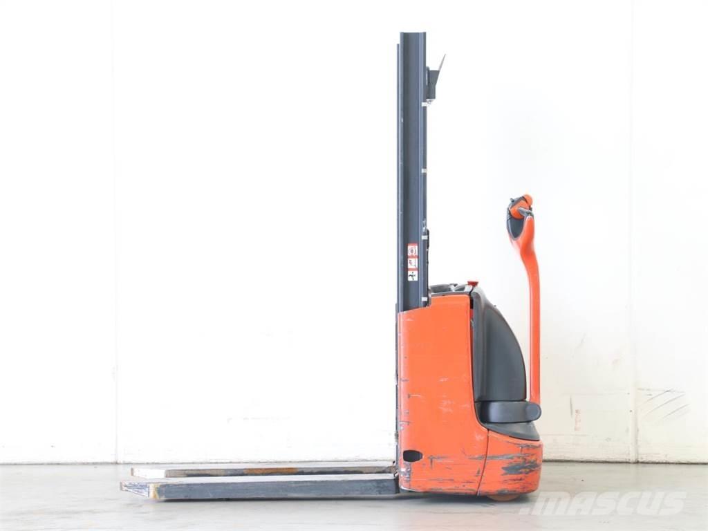 Linde L10/1172-01 Wózki widłowe unoszące z dyszlem