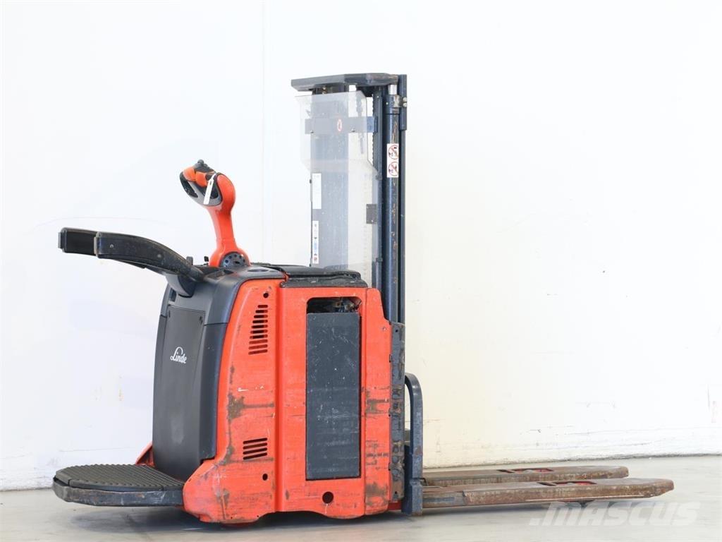 Linde L12AP/133 Wózki widłowe unoszące z dyszlem