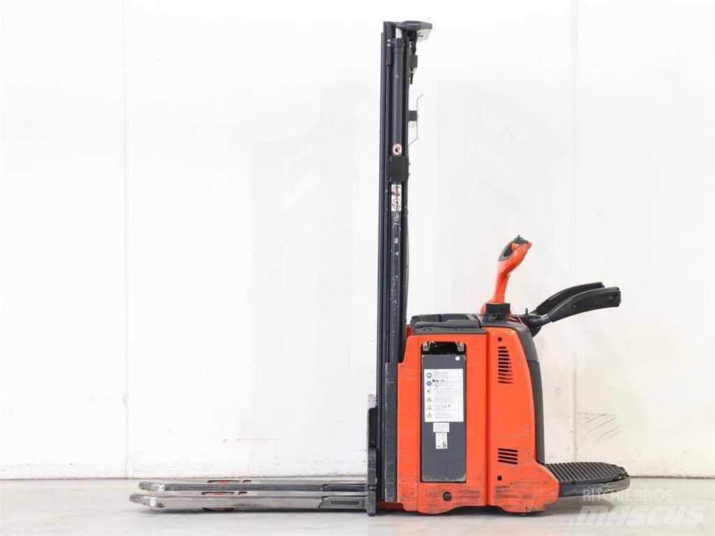 Linde L12AP/133-00 Wózki widłowe unoszące z dyszlem