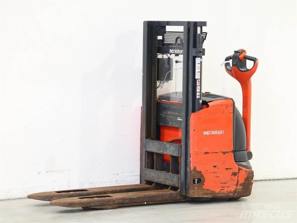 Linde L12I/1172 Wózki widłowe unoszące z dyszlem