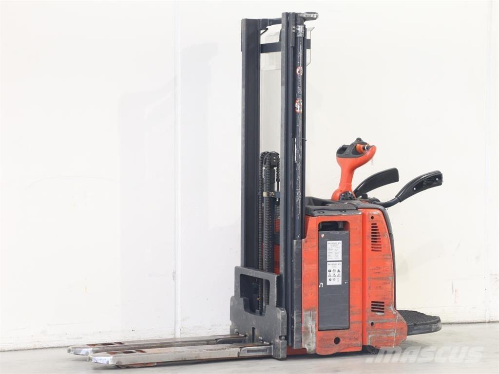 Linde L12LAP/133 Wózki widłowe unoszące z dyszlem