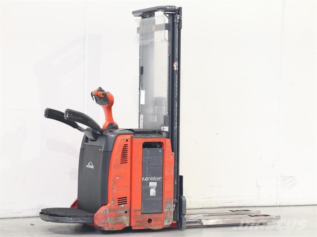 Linde L12LAP/133 Wózki widłowe unoszące z dyszlem