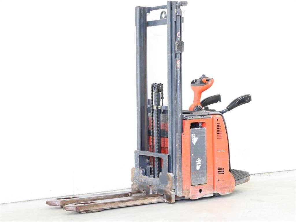 Linde L12LAP/133 Wózki widłowe unoszące z dyszlem