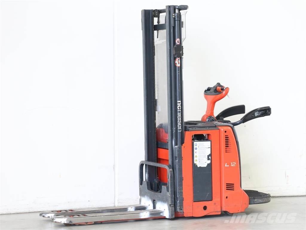 Linde L12LAP/133 Wózki widłowe unoszące z dyszlem