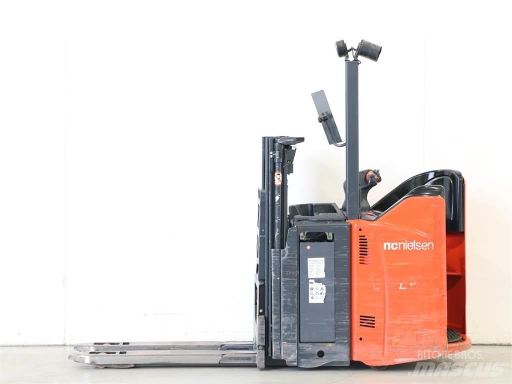 Linde L12LSP/133 Wózki widłowe unoszące z dyszlem