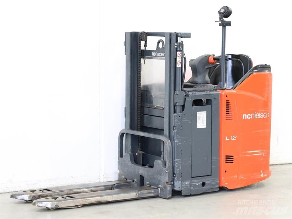 Linde L12LSP/133 Wózki widłowe unoszące z dyszlem