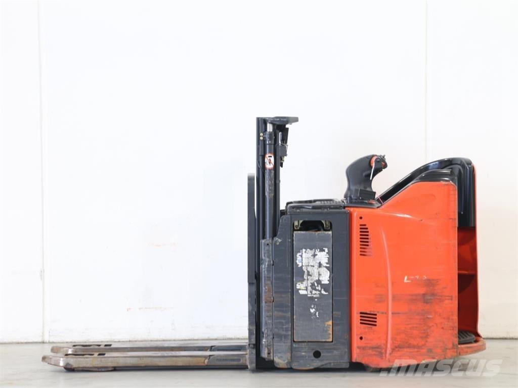 Linde L12LSP/133 Wózki widłowe unoszące z dyszlem