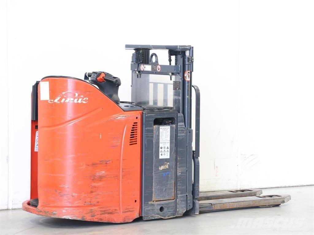 Linde L12LSP/133 Wózki widłowe unoszące z dyszlem