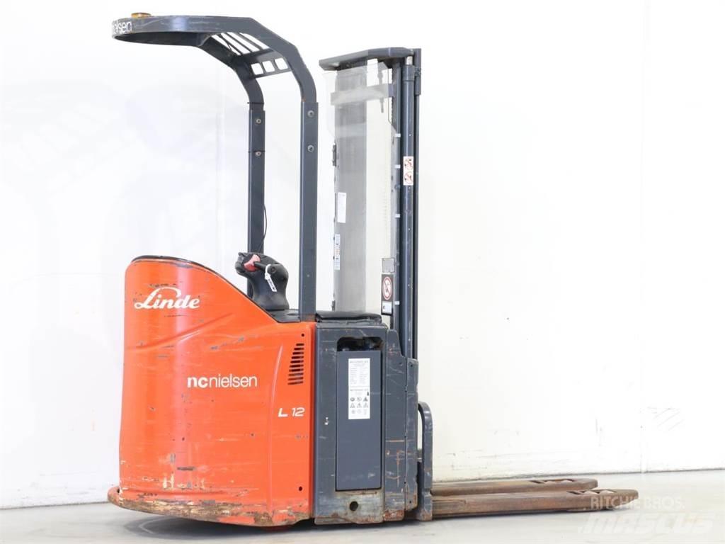 Linde L12LSP/133 Wózki widłowe unoszące z dyszlem