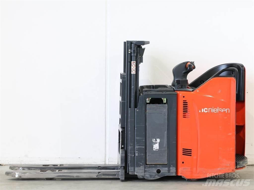 Linde L12SP/133-00 Wózki widłowe unoszące z dyszlem