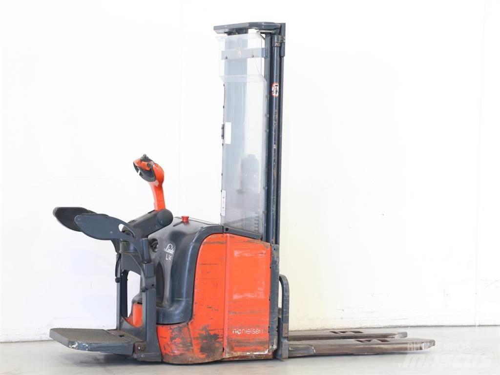 Linde L14API/372 Wózki widłowe unoszące z dyszlem