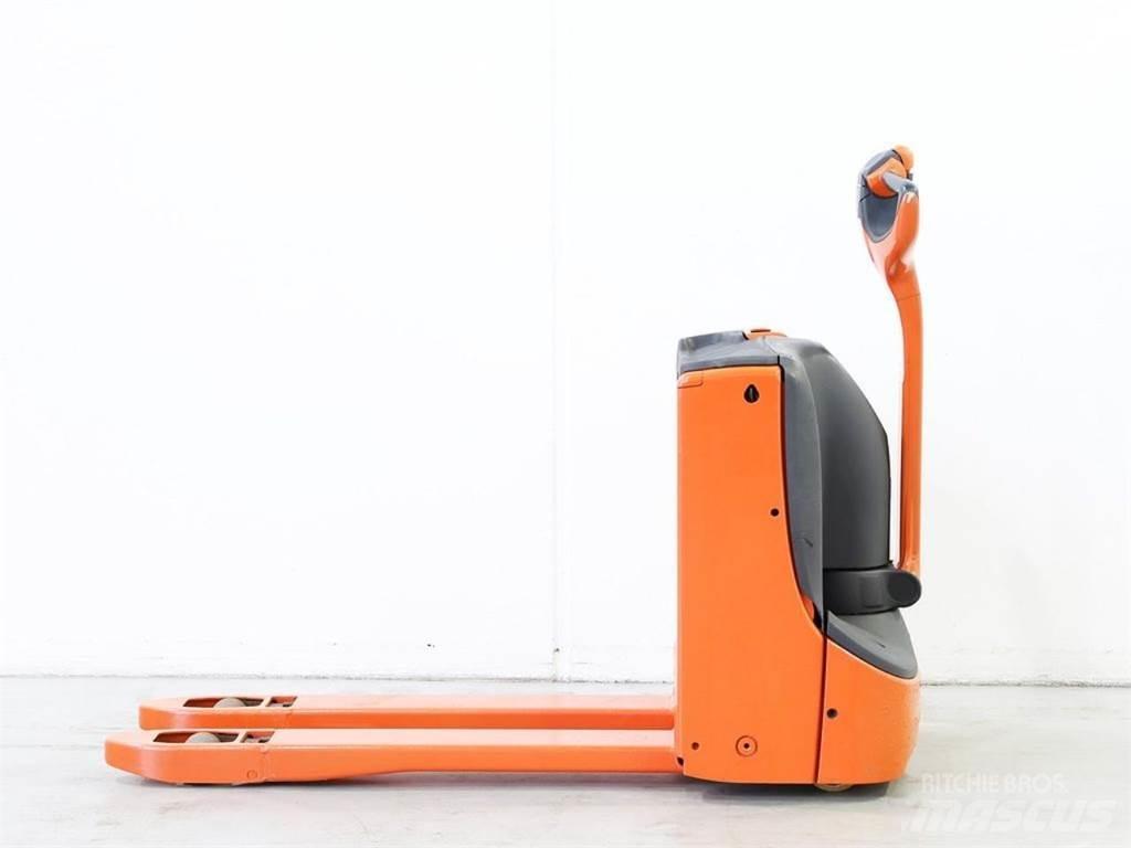 Linde T16/1152 Wózki widłowe unoszące z dyszlem
