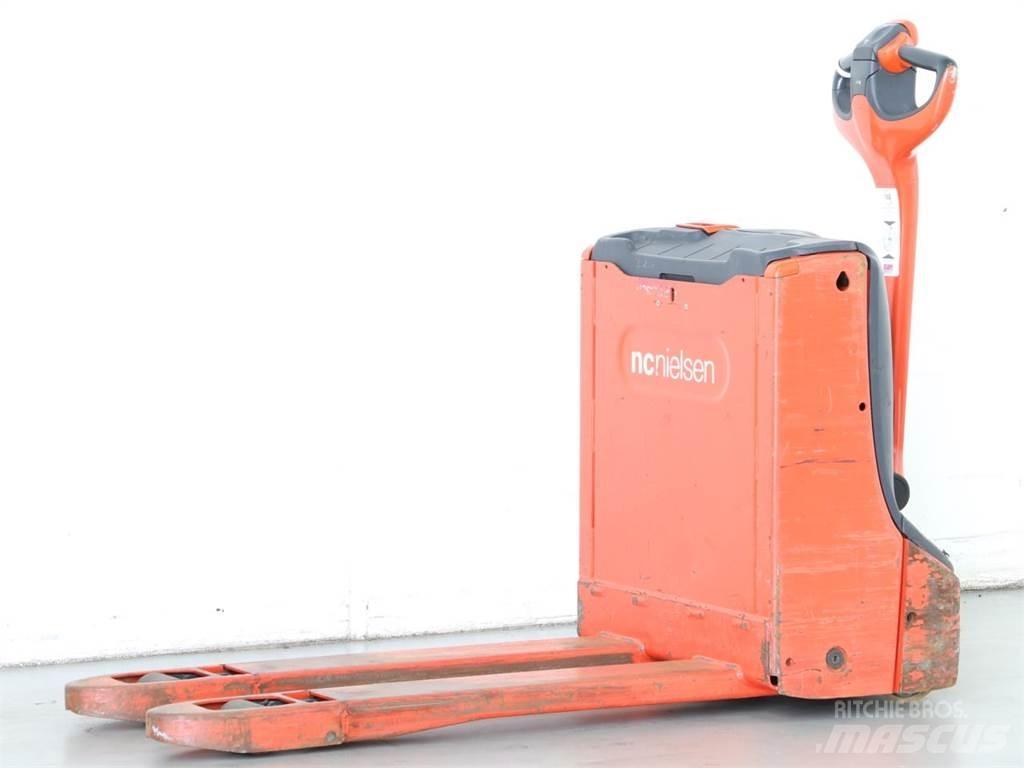 Linde T16/1152 Wózki widłowe unoszące z dyszlem