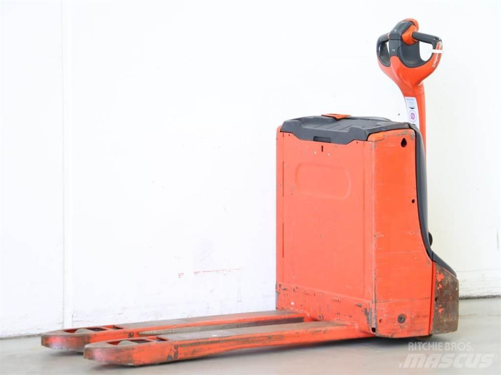 Linde T16/1152 Wózki widłowe unoszące z dyszlem