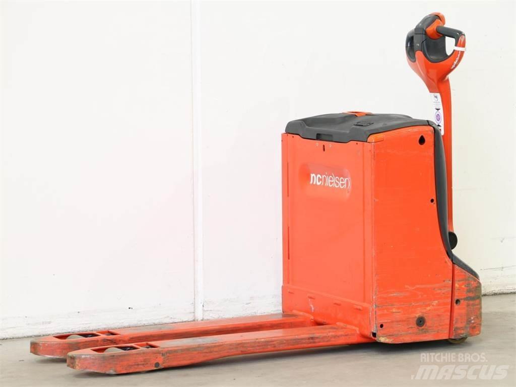 Linde T16/1152 Wózki widłowe unoszące z dyszlem