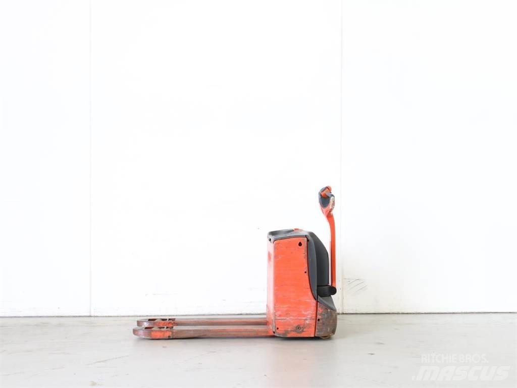 Linde T16/1152 Wózki widłowe unoszące z dyszlem