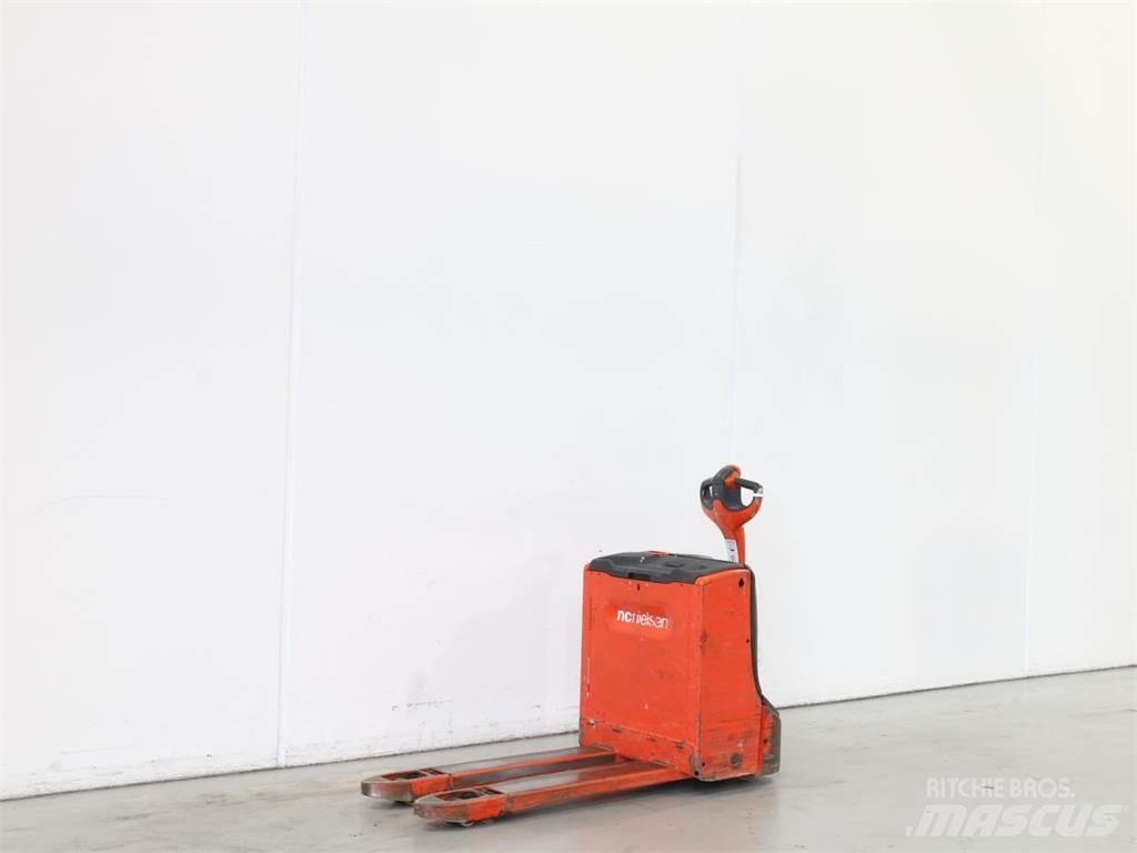 Linde T16/1152 Wózki widłowe unoszące z dyszlem