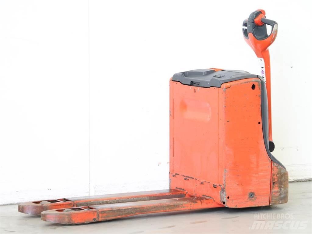 Linde T16/1152 Wózki widłowe unoszące z dyszlem