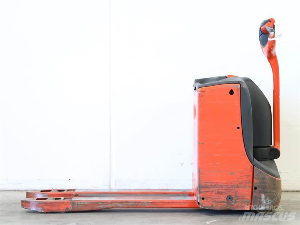 Linde T16/1152 Wózki widłowe unoszące z dyszlem
