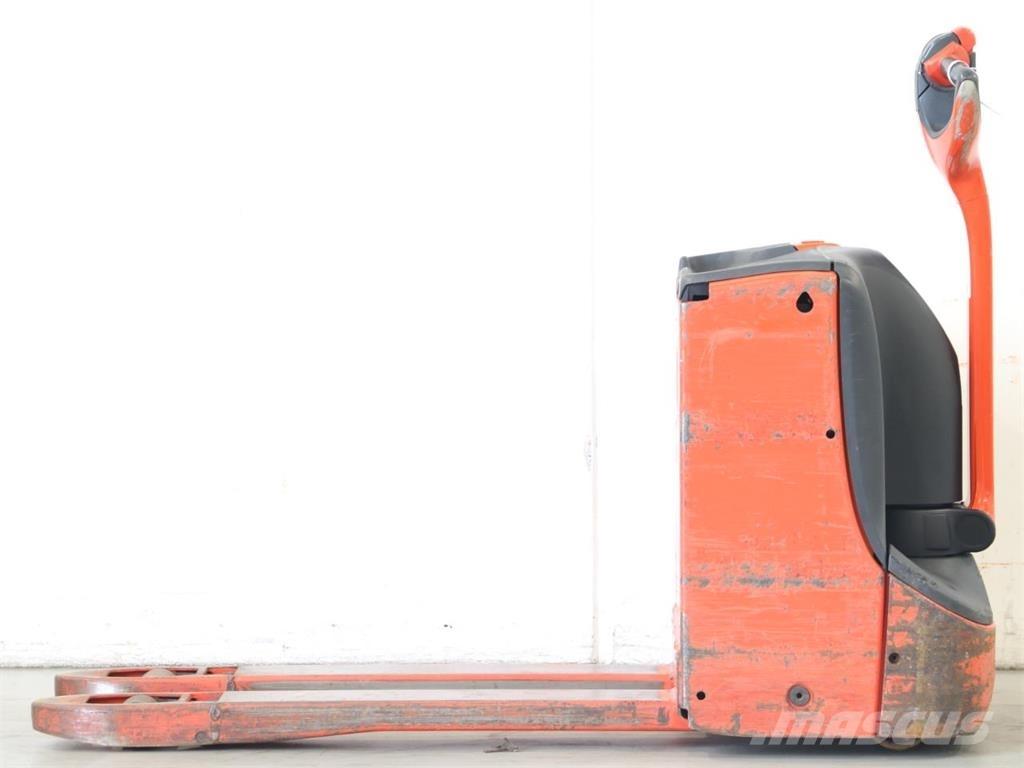 Linde T16/1152 Wózki widłowe unoszące z dyszlem