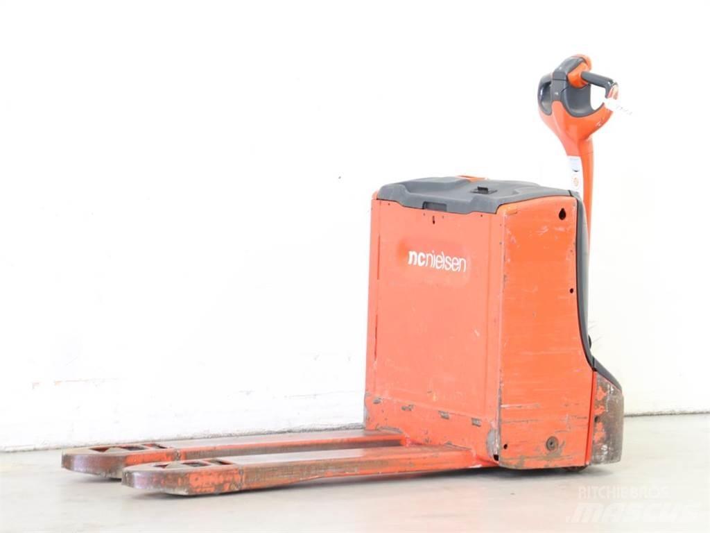 Linde T16/1152-00 Wózki widłowe unoszące z dyszlem