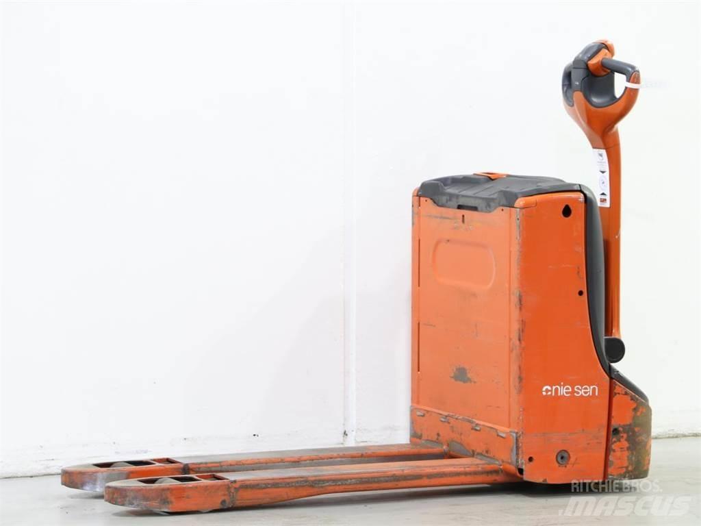 Linde T16/1152-00 Wózki widłowe unoszące z dyszlem
