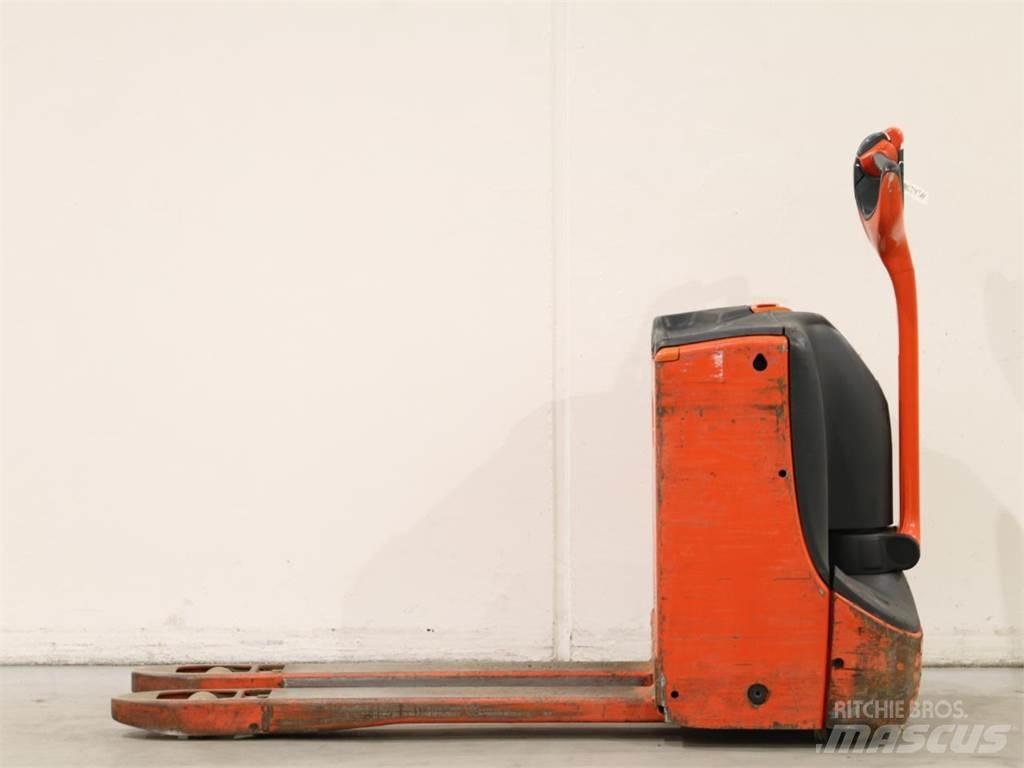 Linde T16/1152-00 Wózki widłowe unoszące z dyszlem
