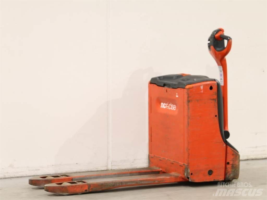 Linde T16/1152-00 Wózki widłowe unoszące z dyszlem