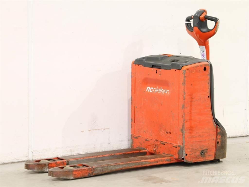 Linde T16/1152-00 Wózki widłowe unoszące z dyszlem
