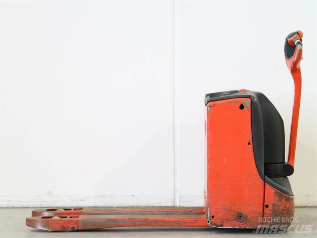 Linde T16/1152-00 Wózki widłowe unoszące z dyszlem
